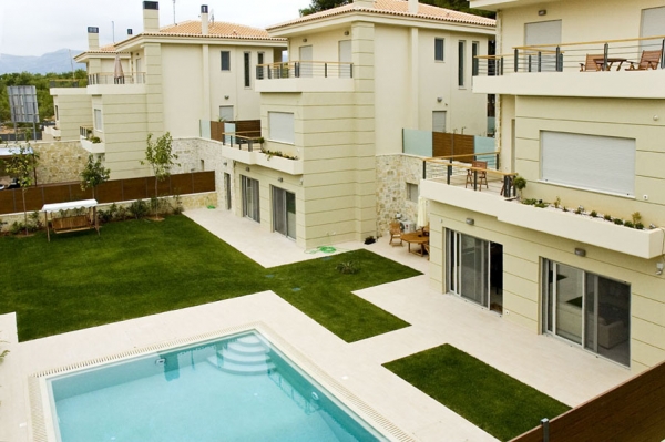 Πολυτελείς Μεζονέτες στην Άνοιξη